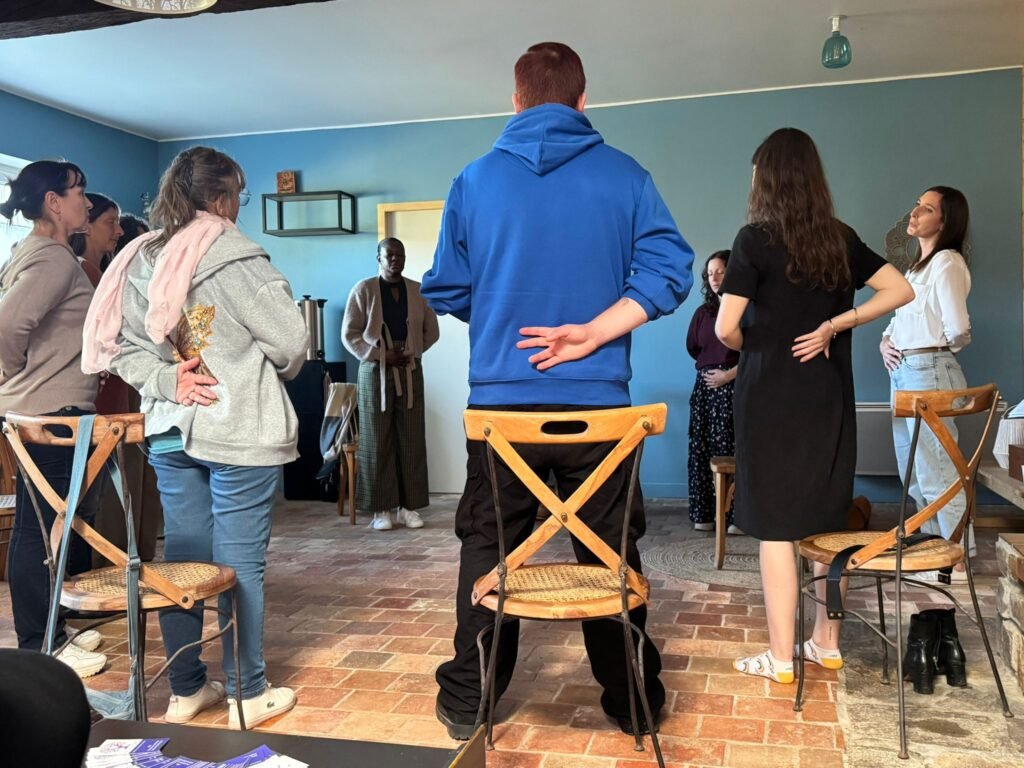 MARION PIETRZAK - SOPHROLOGUE VOIX DES SENS GENESTON - SEANCES COLLECTIVES -